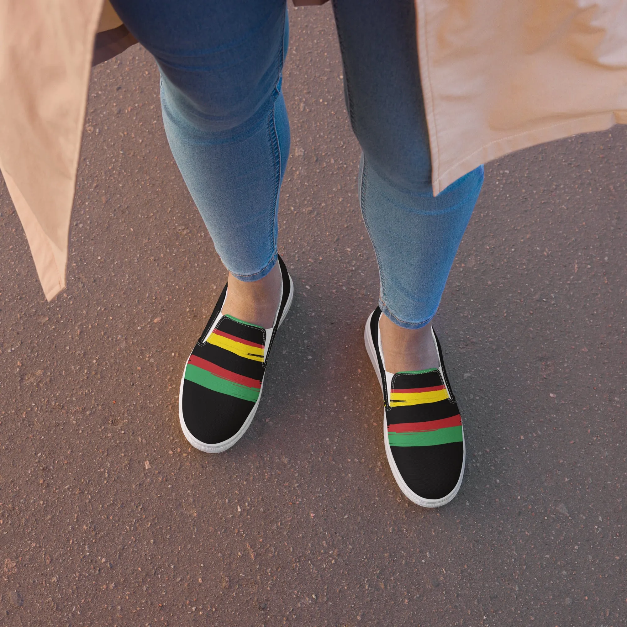 AFRICA STRIPES Women’s Slip-On Canvas Shoes (Black)